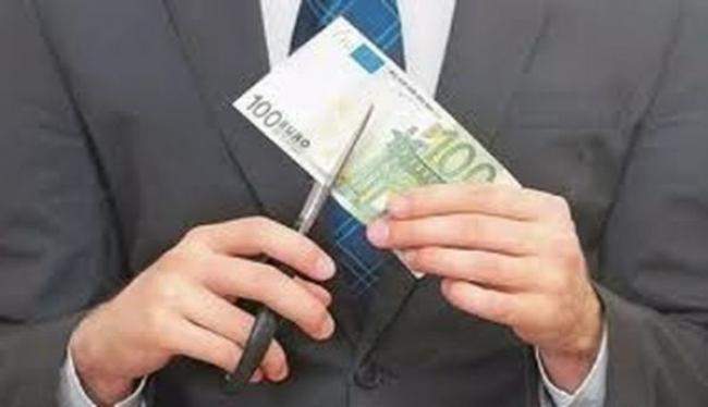 Μηνιαία δόση 100€ για δανειολήπτρια, από 380 € που ζητούσε η Τράπεζα 15